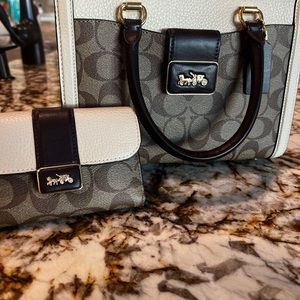 Coach satchel with crossbody strap and wallet - New with tags
